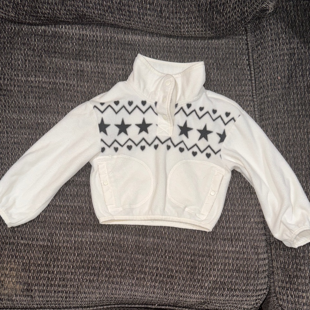 Kids' Super Cool Cozy White Performance Jacket with Black Star Design. Size 5